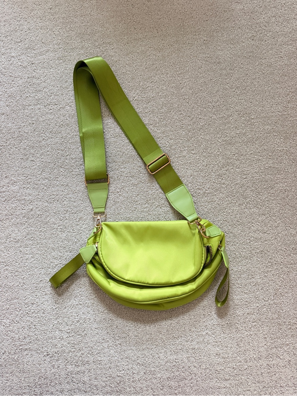 Vibrant Lime Green Crossbody Bag with Adjustable Strap